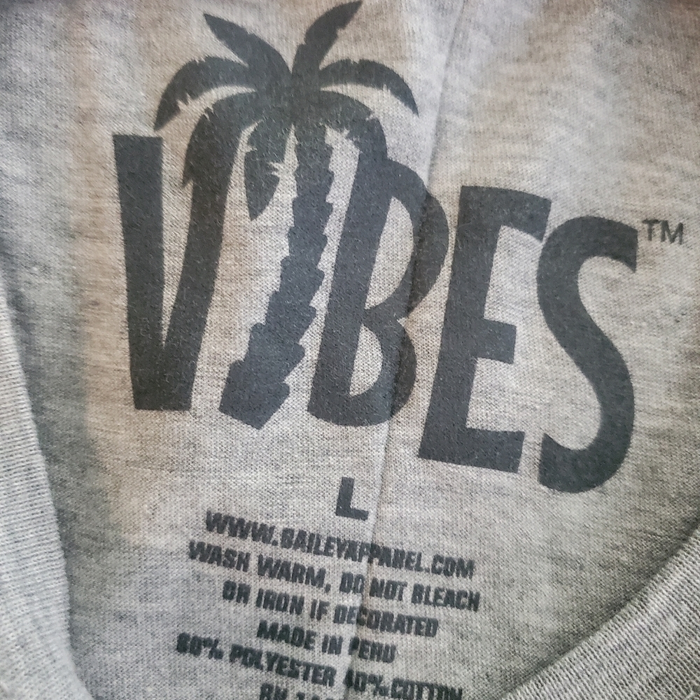 Bailey Apparel "Vibes" Colorful L/S Tee Shirt Size Large, Casual - Picture 5 of 5